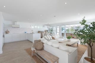 The Cottage - Bonnells Bay - 9