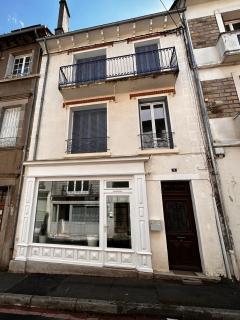 Belle maison de ville au cœur du village de montagne - Vic-sur-Cère - 9