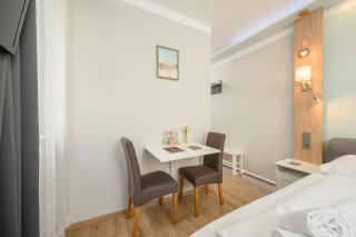 Palais Pálffy Apartments Vienna - 5