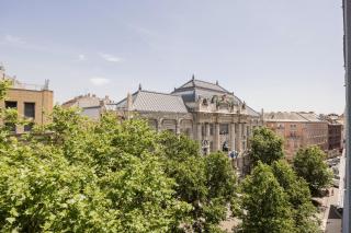 Elegant Home Overlooking the Music Academy - Budapest - 6