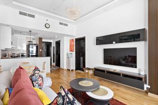 Beautiful 1BR Apartment close to Bluewaters Island - Dubai - 4