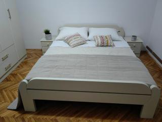 Orient Apartman - Sremska Kamenica - 8
