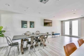 Luxurious Old Town Remodel Home W Heated Pool - Scottsdale - 1