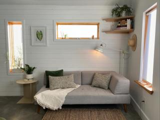 Private Oasis! Cozy & Close To Everything! - Portland - 3