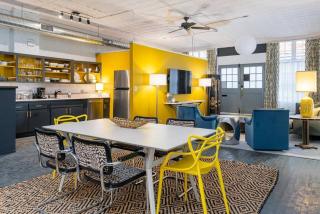 Elegant Edgy Loft - Asheville - 8