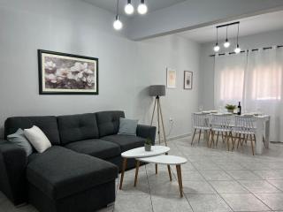 Iraklis Central Apartment - 2