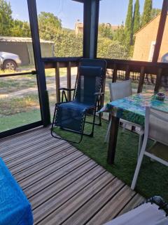 Chalet de 25 m2 avec jardin et piscine uniquement accessible en juin sept - Lorgues - 3