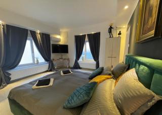 Apartment Central very close to Aquapark Nymphaea - Oradea - 4