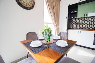 Amazing Views with Beautiful 2-BHK at Collective - Dubai - 4