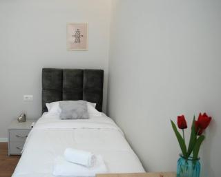 Lindi's Apartment 8/2 - 6