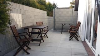 Grietje I rotes Haus links - Wittmund - 2