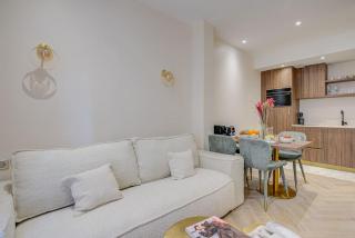 Peaceful Getaway near Marais - with AC - 9