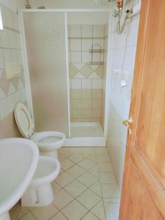 Camera con bagno privato - 3