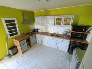 Kaze Bretagne - Évasion à Saint-Denis - Charmante Maison T3 avec Terrasse, Jardin et Vue Imprenable - Proche Aéroport - 4