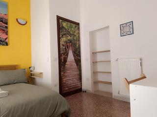 BnB Etnuvio, double rooms in Naples - Naples - 6