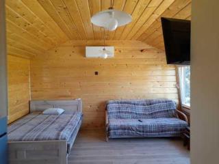 Domek nad stawem - 1