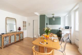 Bright and Spacious Flat -Montmartre - Paris - 7