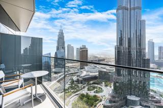 Deluxe 3BR Home in Address Opera with Full Burj View - Dubai - 2