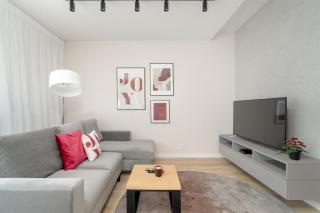 Apartament w Zielonej Okolicy Poznania z Parkingiem by Noclegi Renters - Poznan - 0