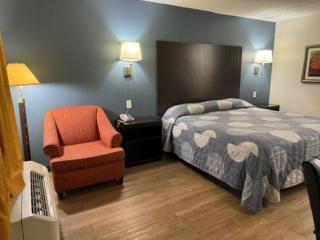 Hilltop Inn - Conley - 3