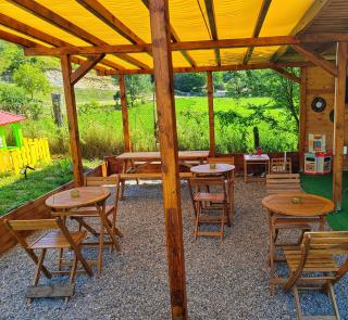 Luna Rock Glamping Brezoi - Blue Scai - Brezoi - 8