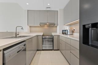 Luxurious Living 3 Bedroom at Harbour Views - Dubai - 8