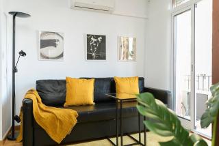 Relax In A Chic Apartment In Sants - 3