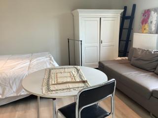 Poppy Home Gent Homestay - 5
