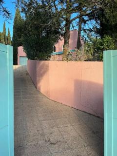 Villa spacieuse à Agde avec piscine privée, idéale pour familles - 3