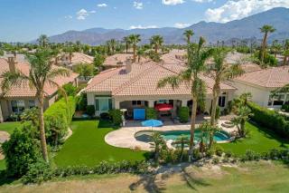 GOLF RETREAT in PGA WEST - 8