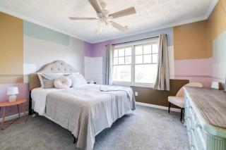 Spacious House Near Savannah Airport - 5 BR - 9