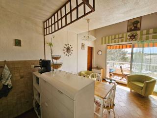 Vue mer, WIFI, climatisation, 3 couchages,500m de la plage...Tout à pied - Saint-Mandrier-sur-Mer - 7