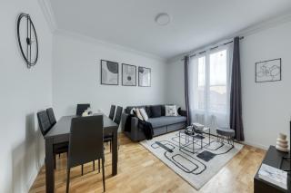 Maison 8 personnes - Parking - Métro 7 et Rer B à 6 minutes - La Courneuve - 8