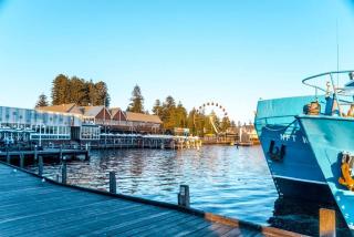 Harbourviewocean Views On Fishermans Wharf - Fremantle - 9
