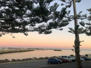 Harbourviewocean Views On Fishermans Wharf - Fremantle - 6