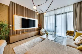 Stylish 2BR apartment in Dubai Creek Harbour - Dubai - 1