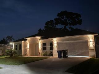 Brand New Tampa Oasis with Private Jacuzzi Retreat - Lutz - 9