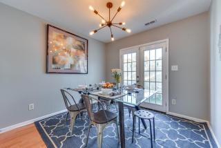 Uptown Charlotte Townhome with Hot Tub - Charlotte - 4