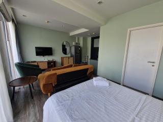 The Deck Condo Patong 7th Fl Mountain View 2 - Patong - 1
