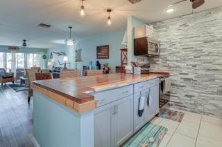 Beachfront Siesta Key Condo with Pool Access! - Siesta Key - 7