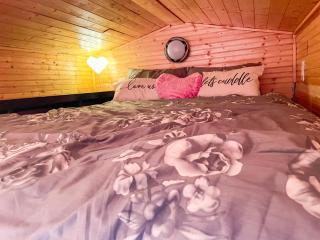 Tiny Town Honeymoon Love Byrd on Lake Eastland by Vacation Your Way - Eastland - 8