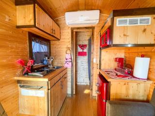 Tiny Town Honeymoon Love Byrd on Lake Eastland by Vacation Your Way - Eastland - 7