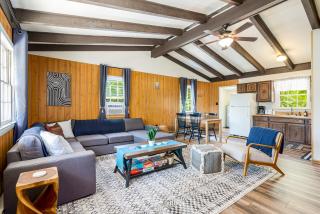 River Access Cabin w Hot Tub, Deck, Grill, & Wifi - Luray - 3