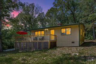 River Access Cabin w Hot Tub, Deck, Grill, & Wifi - Luray - 2