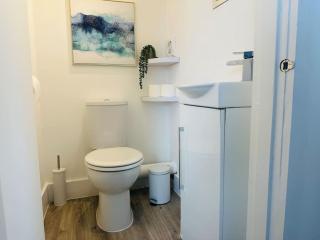 Home Away Luxury Living - Horley - Horley - 5