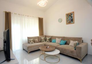 Venima luxury Seaview Pine Apartment - 3