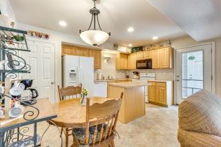 about 5 Mi to Frontier Park Cozy Cheyenne Townhome - 5