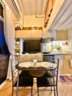 Urban Loft 2 beds with balcony - 7
