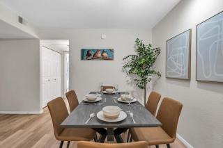 Modern Full Apt 2br/2bath W/Heated Pool, Spa & Gym - 4
