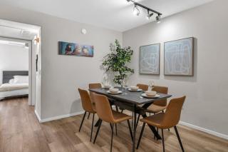 Modern Full Apt 2br/2bath W/Heated Pool, Spa & Gym - 2